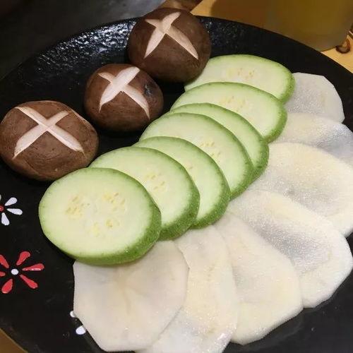 贵州抖音网红吃瓜,揭秘当地美食背后的故事  第3张